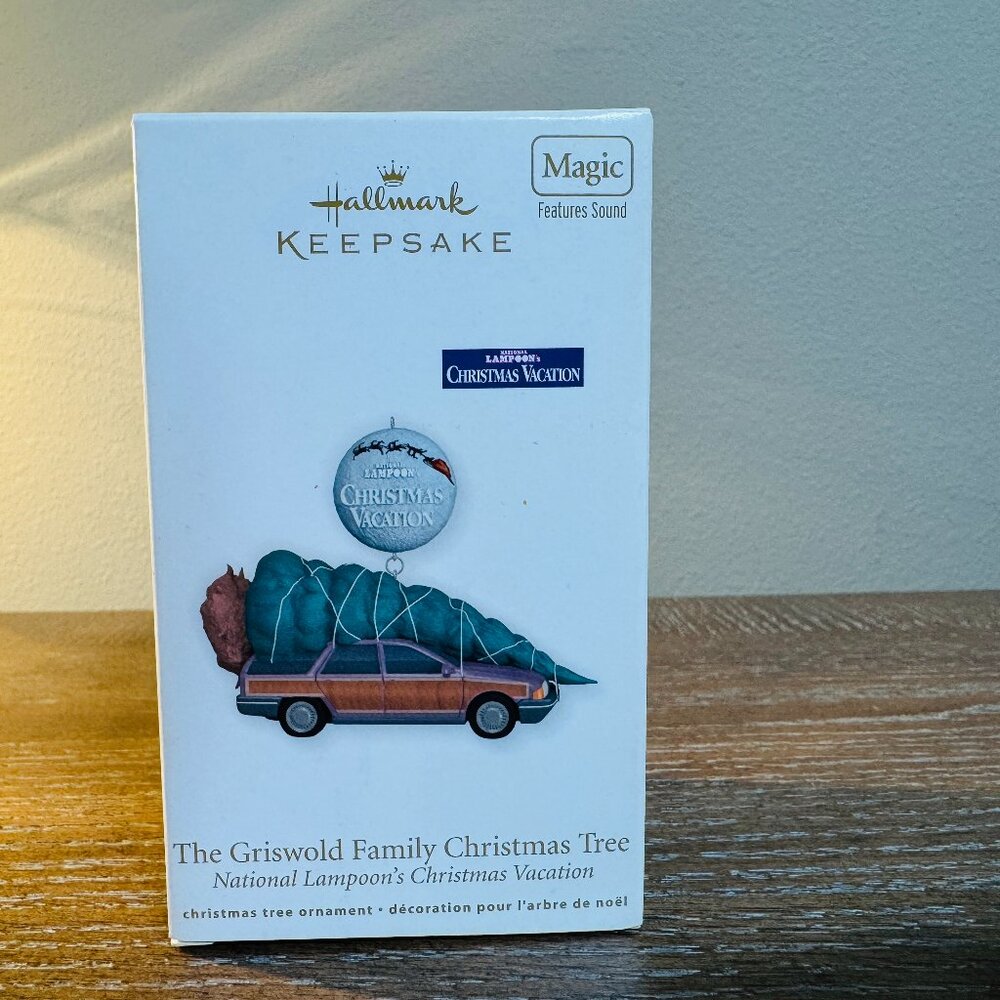 Hallmark Keepsake Magic The Griswold Family Christmas Tree Lampoon's Vacation